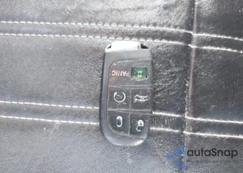 2014 Chrysler 300 300S из США, поврежденный, VIN 2C3CCABG8EH355297